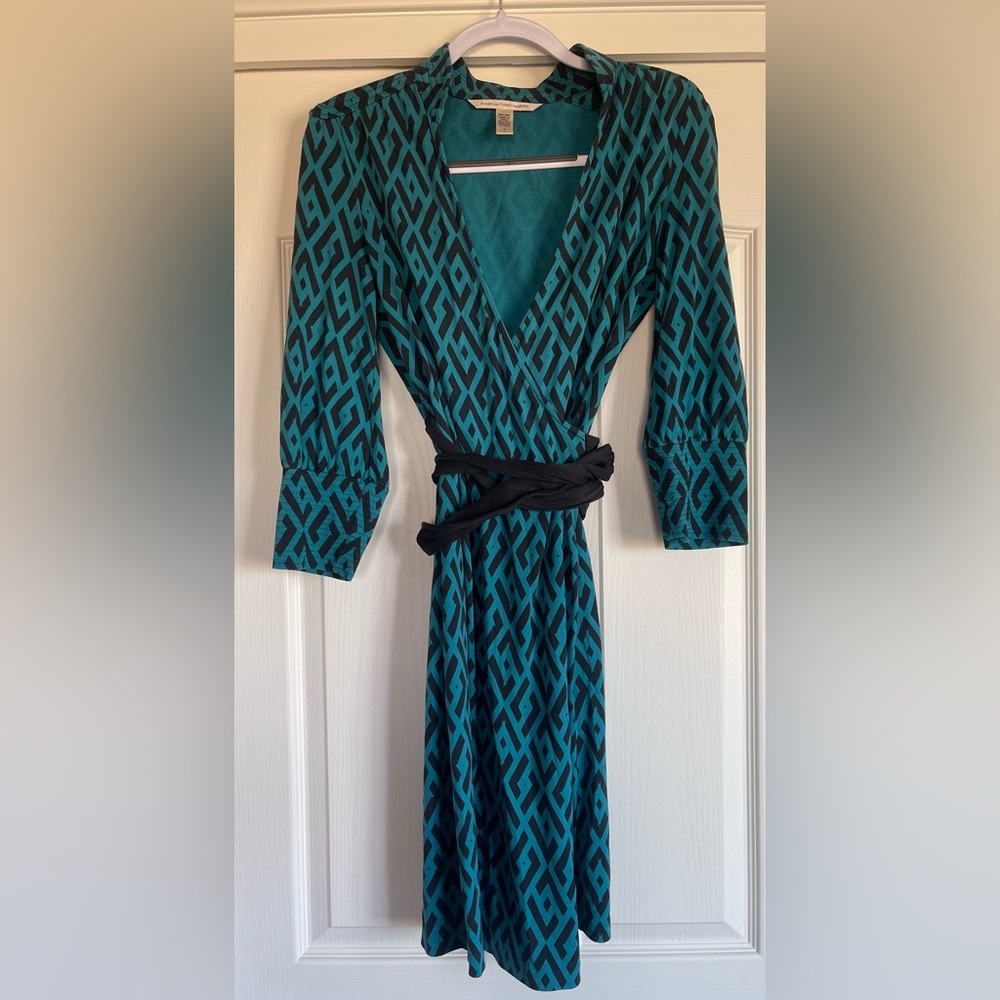 Diane Von Furstenberg Tessa Silk Knit Wrap Dress Belted Size 6